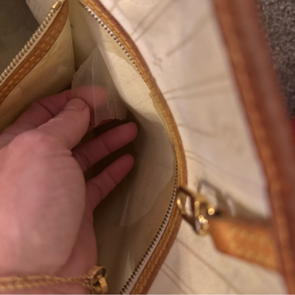 Louis Vuitton small neverfull bag - Picture 10 of 12